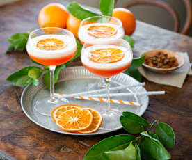 Aperol® and lemon sour with aquafaba foam