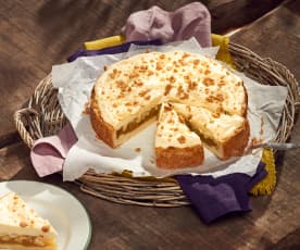 Apfel-Amarettini-Kuchen mit Puddingsahne