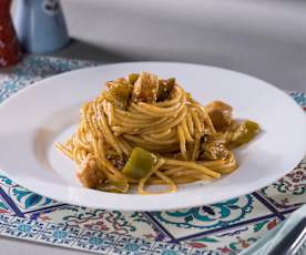 Spaghetti peperoni, spada e melanzane