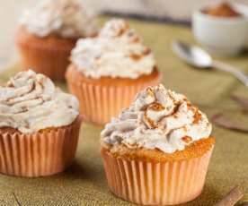 Cupcake alle mele con frosting alla ricotta e cannella