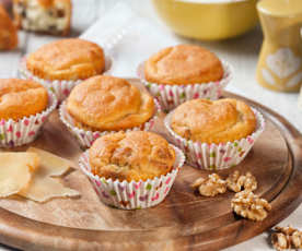 Muffin al Parmigiano Reggiano e noci