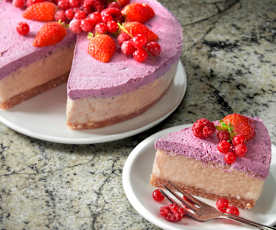 Cheesecake banane e frutti rossi (senza lattosio)