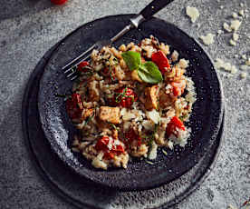 Wildreis-Risotto mit Pute und Kirschtomaten