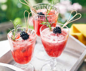 Beeren-Gin-Tonic-Bowle