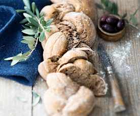 Pain tressé aux olives