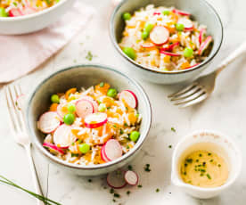 Salade de riz, petits pois et radis