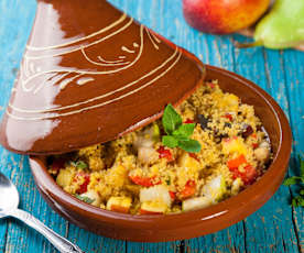 Cous cous piccante alla menta con frutta e verdura