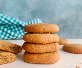 Keçiboynuzu Özlü Glütensiz Bisküvi