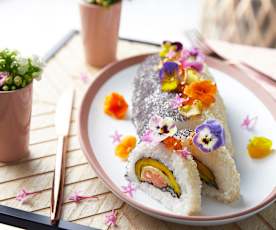 Sushi buche met mango, zalm, avocado en gemberchips