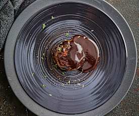 Filetto di manzo sottovuoto​ con salsa al cioccolato nero