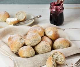 Panecillos con semillas de amapola