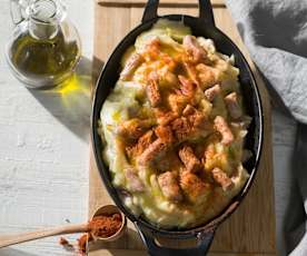 Patatas revolconas extremeñas con secreto ibérico