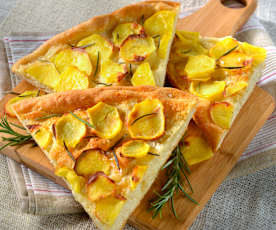 Focaccia con patate e rosmarino