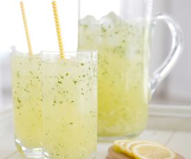 Λεμονάδα με δυόσμο