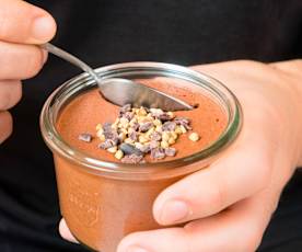 Mousse de chocolate com aquafaba