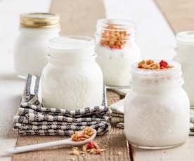 Yogurt naturale (con fermenti per yogurt)