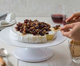 Camembert aux canneberges et aux amandes