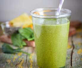 Matcha Mango and Pineapple Smoothie