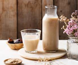 Ρόφημα βρώμης και χουρμάδων