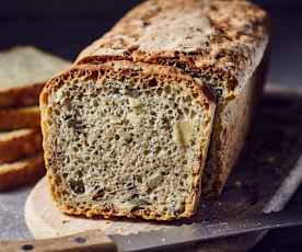 Dinkel-Körner-Brot