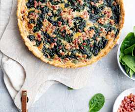 Quiche de espinacas con tocino