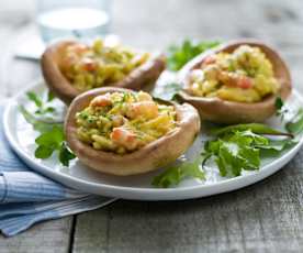 Craquelins garnis de brouillade aux crevettes