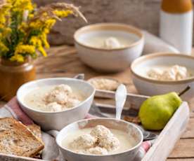 Krem z warzyw i gruszki z pulpetami z serem