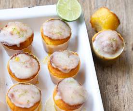 柳橙杯子蛋糕和檸檬糖霜