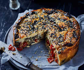 Herzhafter Käsekuchen mit Auberginen und Tomaten