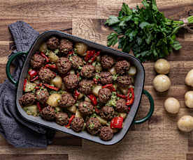 Meatballs with chilli cheese potatoes