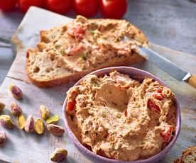 Pasta de tomate e pistácio