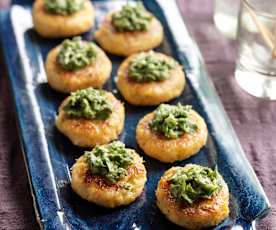 Canapè di granchio con crema coriandolo e menta