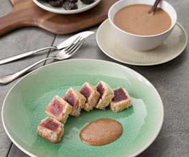 Atún crujiente con salsa de ciruelas al moscatel (Hestan Cue™)