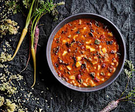 Sopa de tomate, feijão e acelgas