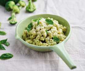 Massa com pesto de brócolos