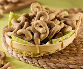 Pretzel di farro e saraceno