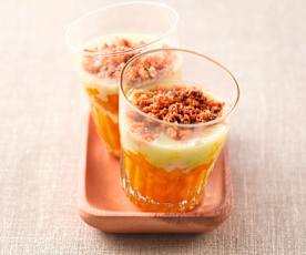 Crumble mit weisser Schoggi, Mango und Limetten