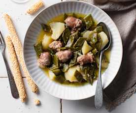 Judías verdes con patata y butifarra