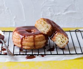 Cronuts con salsa de toffelate