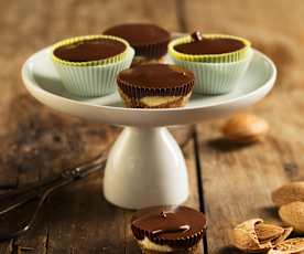 Mandelbutter-Cups