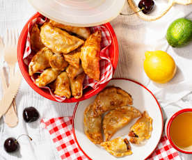 Empanadillas de patata, picadillo y pimientos de Padrón