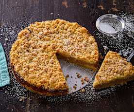 Sbriciolata di mandorle, ricotta e amaretti