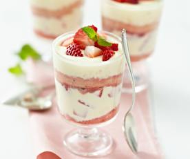 Tiramisu mit Erdbeeren