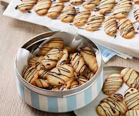 Pastas de té rellenas