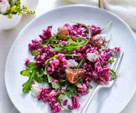 Rotkohlsalat mit Feigen und Gorgonzola