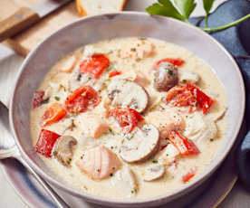 Gemüse-Fischeintopf mit Messerabdeckung