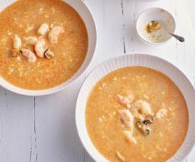 Sopa simples de marisco