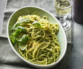 Pasta mit Pistazien-Pesto