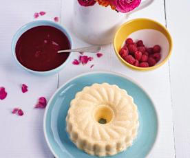 Pudim de arroz-doce e molho de framboesa