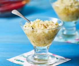 Ensalada de piña, jícama y chile de árbol seco